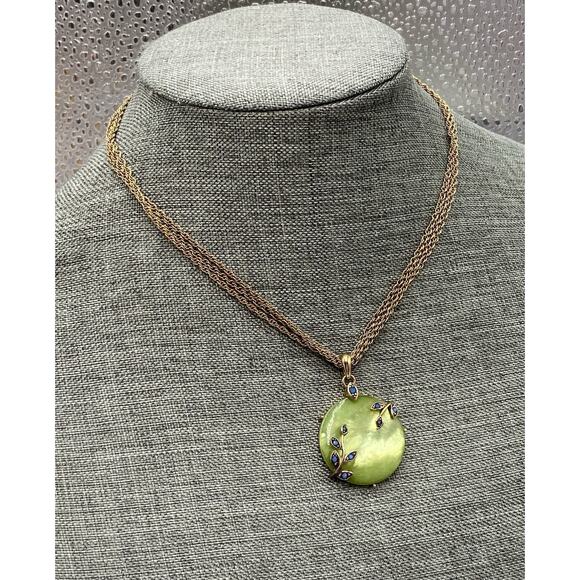 MONET Necklace Triple Chain Gold Tone Green Glass Pendant 16”+2” - Picture 6 of 7